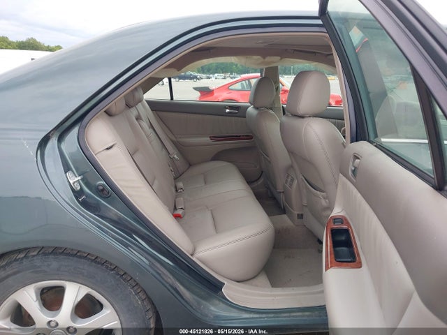 45121826 :رقم المزاد ، 4T1BF30K65U110735 vin ، 2005 Toyota Camry Xle V6 مزاد بيع