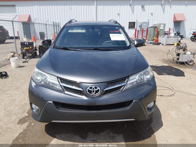 JTMRFREV8FD115297 Toyota Rav4 Xle