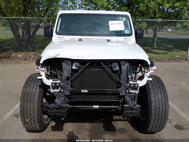 1C4HJXEGXNW104627 Jeep Wrangler Unlimited Sahara 4x4