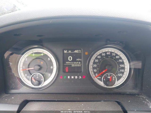 45121941 :رقم المزاد ، 1C6RR7FT3JS184936 vin ، 2018 Ram 1500 Express  4x4 6'4 Box مزاد بيع