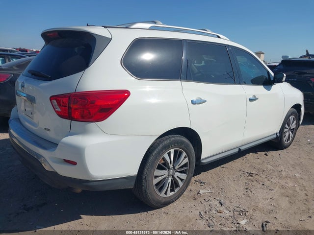 45121973 :رقم المزاد ، 5N1DR2MM7HC678640 vin ، 2017 Nissan Pathfinder S مزاد بيع