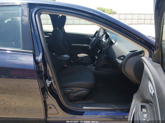 45122027 :رقم المزاد ، 1C3CDFBB5FD315384 vin ، 2015 Dodge Dart Sxt مزاد بيع