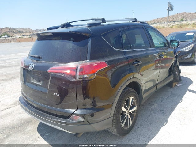 2T3WFREV9JW461874 Toyota Rav4 Xle