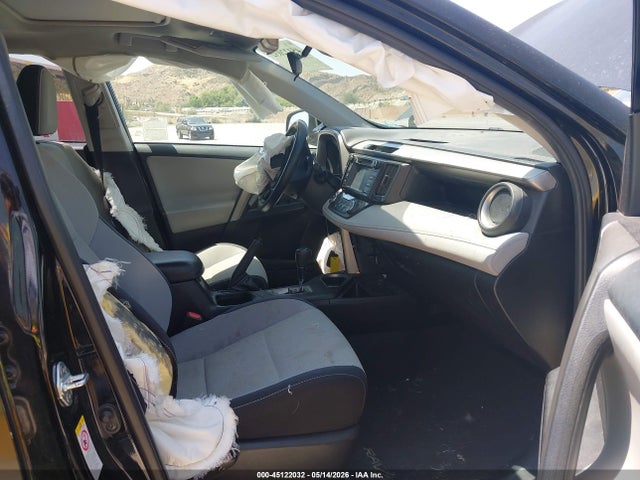 2T3WFREV9JW461874 Toyota Rav4 Xle