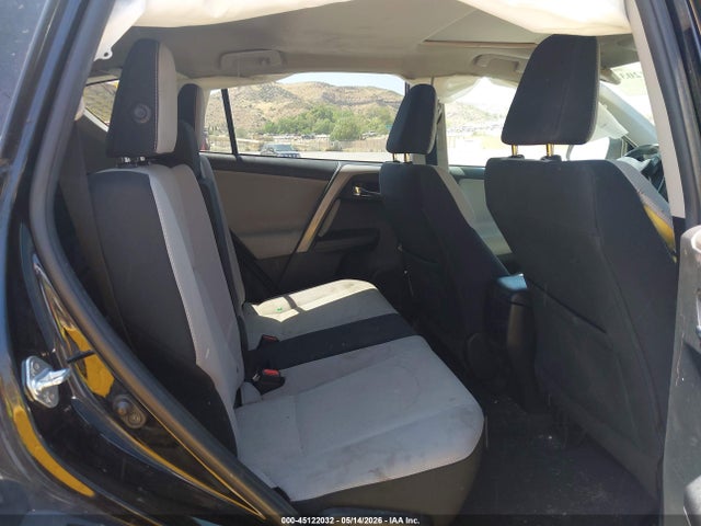 2T3WFREV9JW461874 Toyota Rav4 Xle