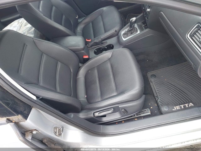 45122079 :رقم المزاد ، 3VWD17AJ2EM274882 vin ، 2014 Volkswagen Jetta 1.8t Se مزاد بيع