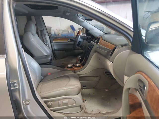45122081 :رقم المزاد ، 5GAER23718J245042 vin ، 2008 Buick Enclave Cxl مزاد بيع