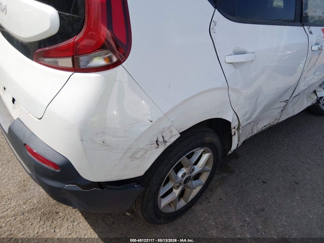 2022 Kia Soul Lx მანქანა იყიდება აუქციონზე, vin: KNDJ23AU6N7816646, აუქციონის ნომერი: 45122117