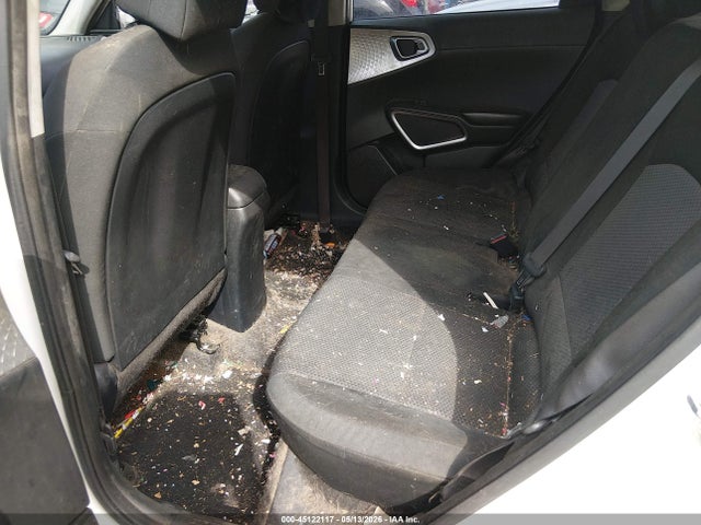 2022 Kia Soul Lx მანქანა იყიდება აუქციონზე, vin: KNDJ23AU6N7816646, აუქციონის ნომერი: 45122117