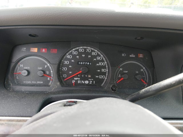 45122136 :رقم المزاد ، 2FAFP74W2YX136016 vin ، 2000 Ford Crown Victoria Lx مزاد بيع