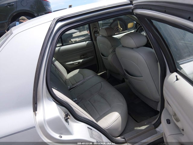 45122136 :رقم المزاد ، 2FAFP74W2YX136016 vin ، 2000 Ford Crown Victoria Lx مزاد بيع