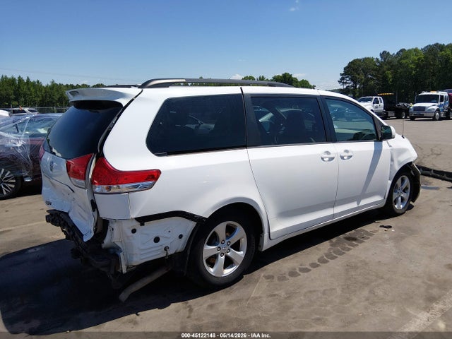 Aukcja sprzedaży 2014 Toyota Sienna Le V6 8 Passenger, vin: 5TDKK3DC4ES414878, numer aukcji: 45122148