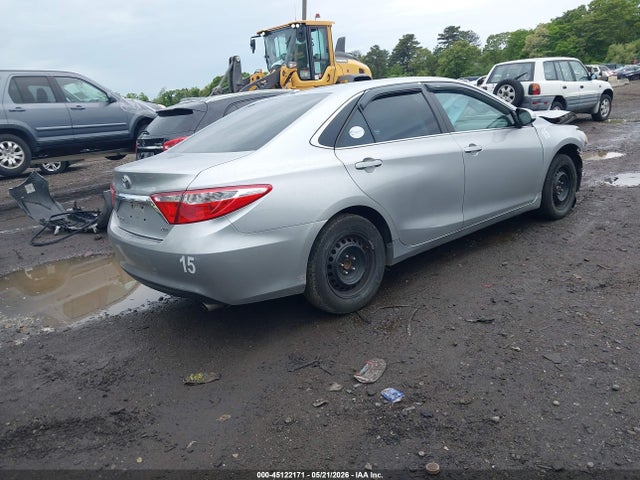2015 Toyota Camry Xle მანქანა იყიდება აუქციონზე, vin: 4T1BF1FK5FU968887, აუქციონის ნომერი: 45122171