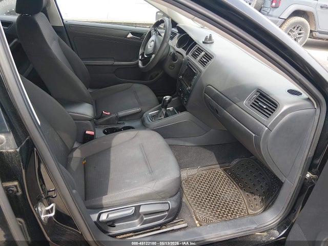 2015 Volkswagen Jetta 2.0l S მანქანა იყიდება აუქციონზე, vin: 3VW2K7AJ5FM296364, აუქციონის ნომერი: 45122180
