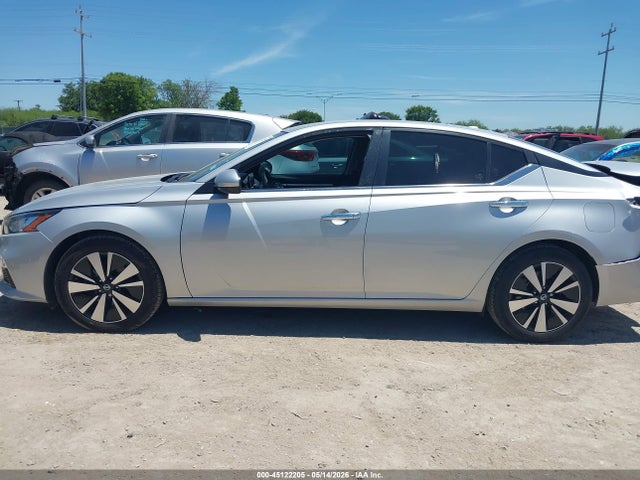 1N4BL4DV8NN328778 Nissan Altima Sv Fwd