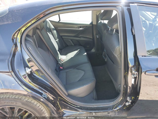45122231 :رقم المزاد ، 4T1T11AK2MU492105 vin ، 2021 Toyota Camry Se Nightshade Edition مزاد بيع