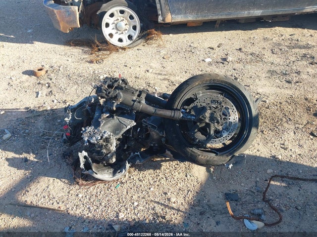 45122268 :رقم المزاد ، JKBZXJK16SA011389 vin ، 2025 Kawasaki Zx636 K مزاد بيع