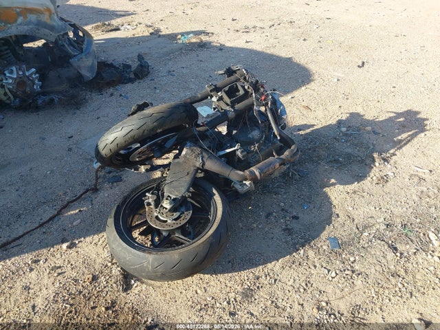 45122268 :رقم المزاد ، JKBZXJK16SA011389 vin ، 2025 Kawasaki Zx636 K مزاد بيع