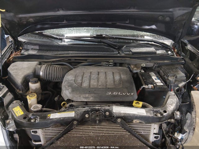 45122278 :رقم المزاد ، 2A4RR5DG5BR681681 vin ، 2011 Chrysler Town & Country Touring مزاد بيع