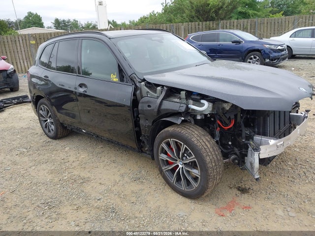2026 5UX43EU06T9334032 main image