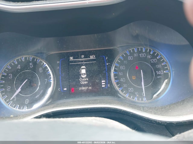 2015 Chrysler 200 Limited მანქანა იყიდება აუქციონზე, vin: 1C3CCCAB5FN603726, აუქციონის ნომერი: 45122282