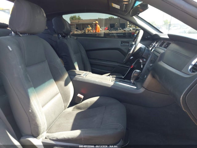 45122306 :رقم المزاد ، 1ZVBP8AM1E5242713 vin ، 2014 Ford Mustang V6 مزاد بيع