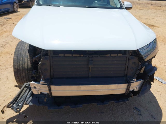 Продажа на аукционе авто 2019 Audi Q7 55 Premium, vin: WA1VAAF72KD007969, номер лота: 45122321