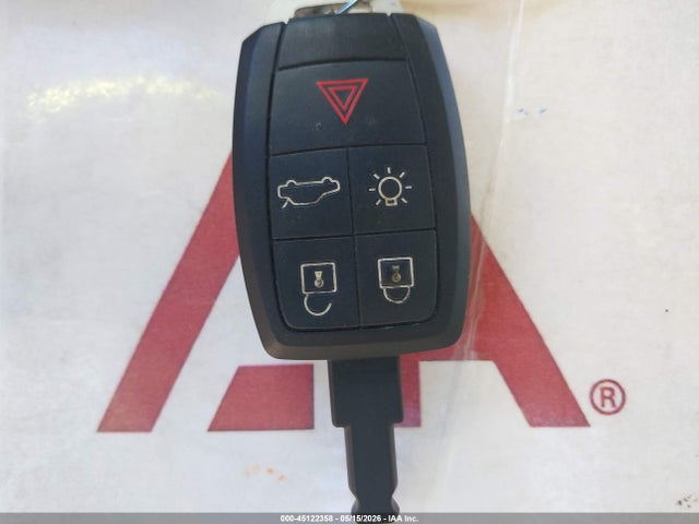 2012 Volvo C70 T5 მანქანა იყიდება აუქციონზე, vin: YV1672MCXCJ128020, აუქციონის ნომერი: 45122358