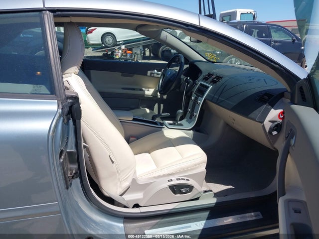 2012 Volvo C70 T5 მანქანა იყიდება აუქციონზე, vin: YV1672MCXCJ128020, აუქციონის ნომერი: 45122358