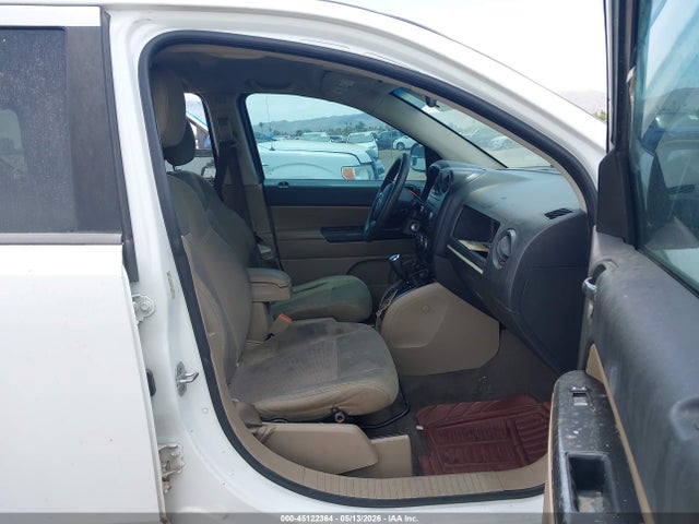 45122364 :رقم المزاد ، 1J4NT1FB3BD170788 vin ، 2011 Jeep Compass مزاد بيع