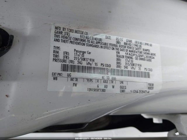 45122371 :رقم المزاد ، 1FADP3J29FL303824 vin ، 2015 Ford Focus Titanium مزاد بيع