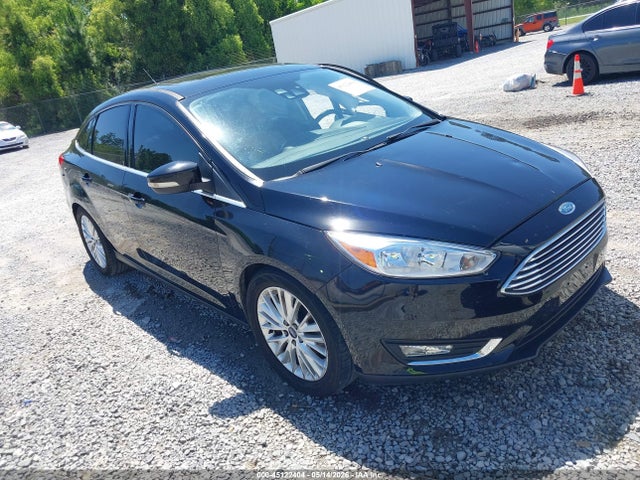 2018 Ford Focus Titanium მანქანა იყიდება აუქციონზე, vin: 1FADP3J27JL202015, აუქციონის ნომერი: 45122404
