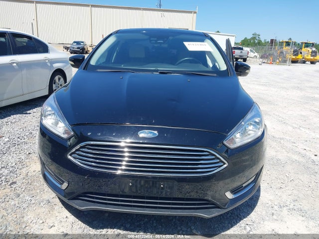 2018 Ford Focus Titanium მანქანა იყიდება აუქციონზე, vin: 1FADP3J27JL202015, აუქციონის ნომერი: 45122404