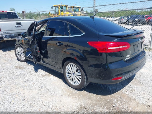 2018 Ford Focus Titanium მანქანა იყიდება აუქციონზე, vin: 1FADP3J27JL202015, აუქციონის ნომერი: 45122404