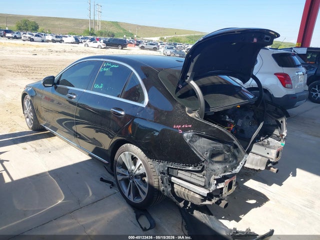 Продажа на аукционе авто 2018 Mercedes-benz C 300, vin: 55SWF4JB4JU276148, номер лота: 45122436