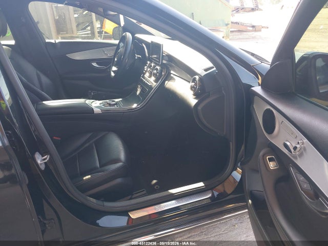 Продажа на аукционе авто 2018 Mercedes-benz C 300, vin: 55SWF4JB4JU276148, номер лота: 45122436