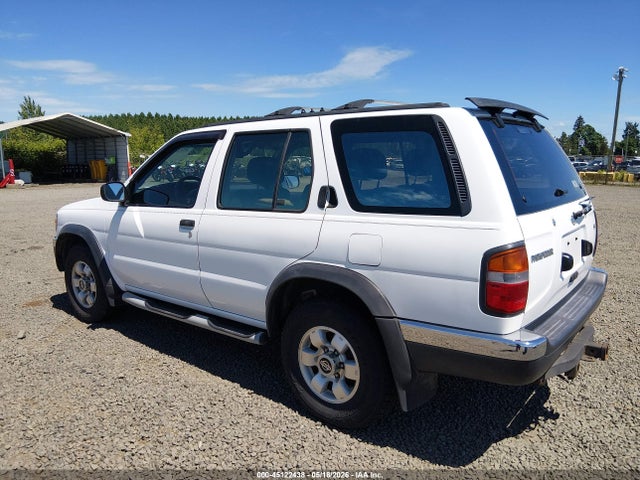 45122438 :رقم المزاد ، JN8AR05Y9WW268337 vin ، 1998 Nissan Pathfinder Le/se/xe مزاد بيع