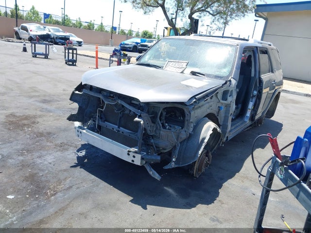 Toyota 4RUNNER SR5 2015 JTEZU5JR3F5108982 Image 2