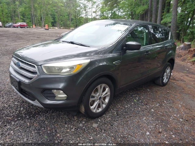 45122511 :رقم المزاد ، 1FMCU0GD2HUB57233 vin ، 2017 Ford Escape Se مزاد بيع