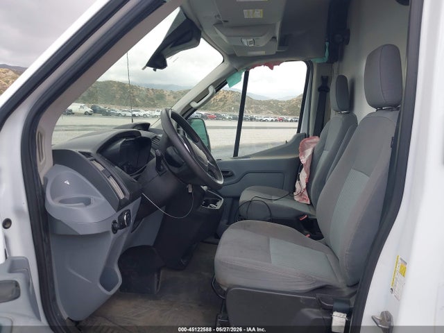 45122588 :رقم المزاد ، 1FTYR2CG0JKB29374 vin ، 2018 Ford Transit-250 مزاد بيع