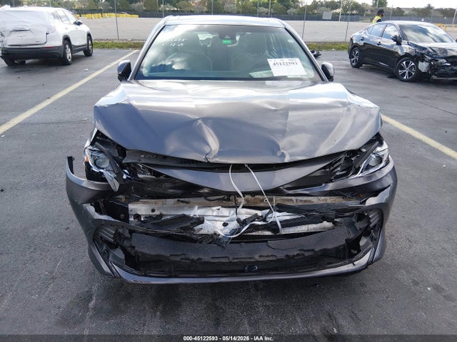Продаж на аукціоні авто 2018 Toyota Camry Le, vin: 4T1B11HK2JU536875, номер лоту: 45122593