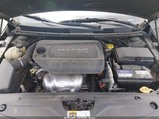 Продажа на аукционе авто 2015 Chrysler 200 Limited, vin: 1C3CCCAB1FN688290, номер лота: 45122601