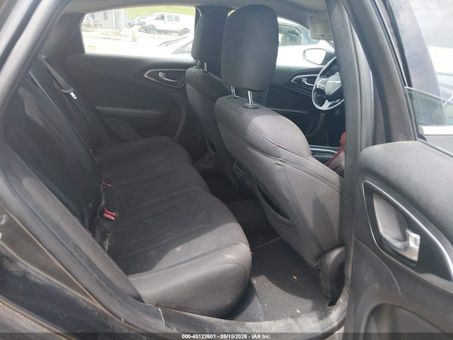 Продажа на аукционе авто 2015 Chrysler 200 Limited, vin: 1C3CCCAB1FN688290, номер лота: 45122601