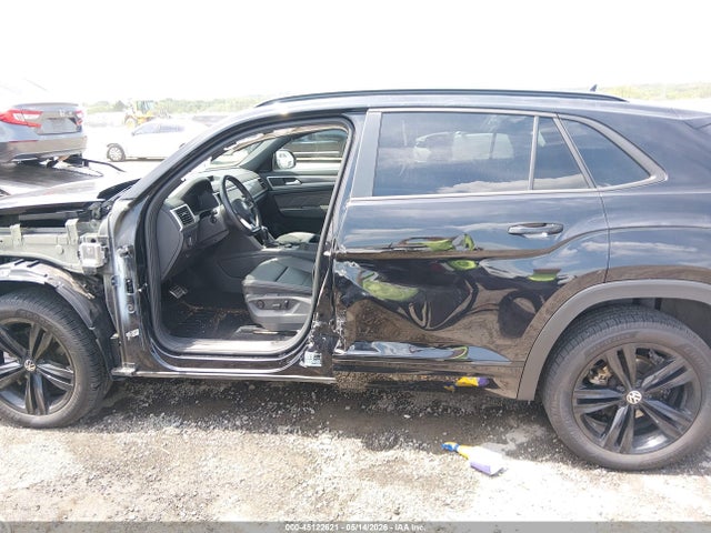 45122621 :رقم المزاد ، 1V2SE2CA5PC216380 vin ، 2023 Volkswagen Atlas Cross Sport 3.6l V6 Sel/3.6l V6 Sel R-line Black مزاد بيع