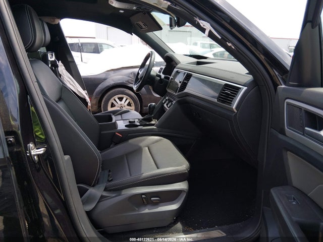 45122621 :رقم المزاد ، 1V2SE2CA5PC216380 vin ، 2023 Volkswagen Atlas Cross Sport 3.6l V6 Sel/3.6l V6 Sel R-line Black مزاد بيع