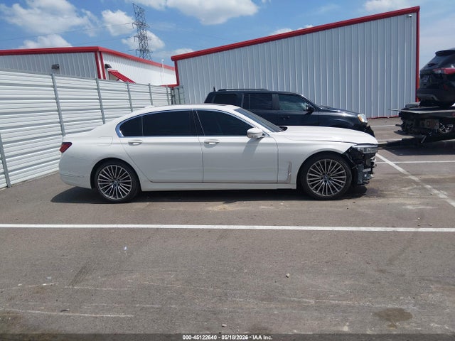 45122640 :رقم المزاد ، WBA7T2C01MCE58941 vin ، 2021 Bmw 740i مزاد بيع