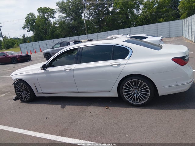 45122640 :رقم المزاد ، WBA7T2C01MCE58941 vin ، 2021 Bmw 740i مزاد بيع