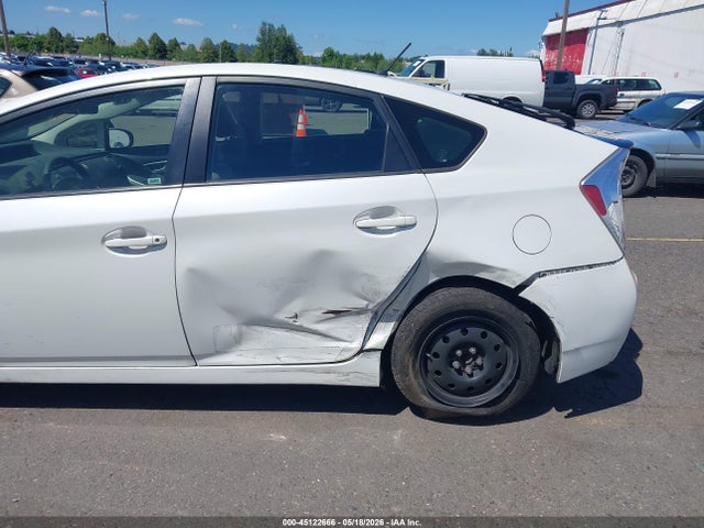 Toyota Prius Two 2015 JTDKN3DU2F0464277 Image 6