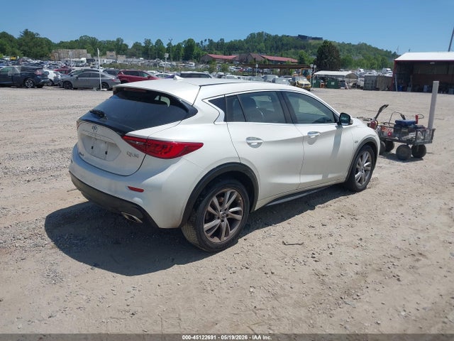 45122691 :رقم المزاد ، SJKCH5CP5JA044371 vin ، 2018 Infiniti Qx30 مزاد بيع