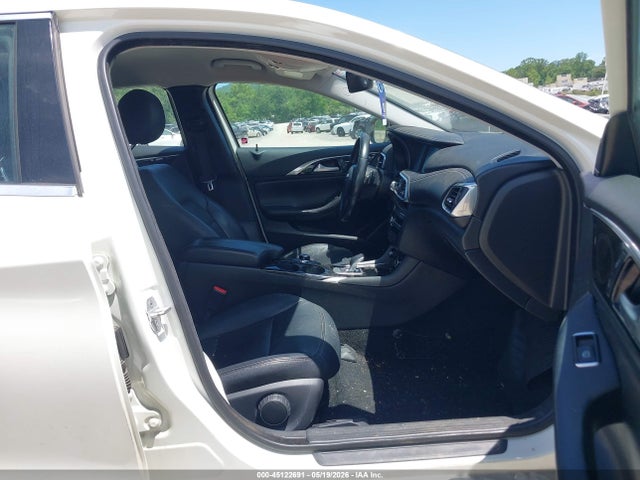 45122691 :رقم المزاد ، SJKCH5CP5JA044371 vin ، 2018 Infiniti Qx30 مزاد بيع